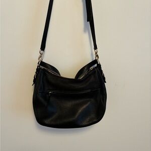 Kate Spade Black Pebbled Leather Convertible Shoulder Crossbody. Gold Hardware